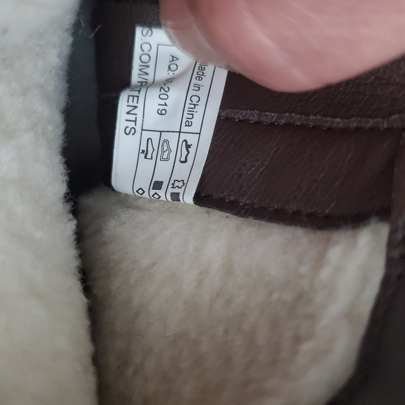 Vionic Boots Size 8.5 . - Picture 8 of 16